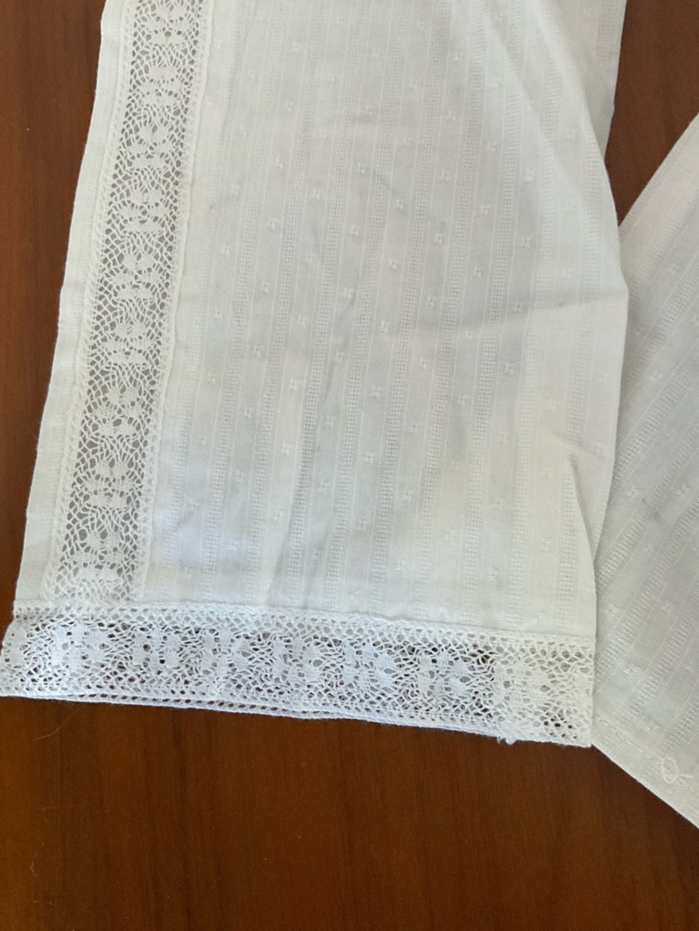 Madewell et Sezane Pintuck Lace and Cotton Blouse, NWT - Picture 2 of 4
